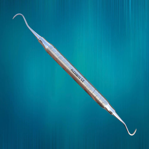 Dental sickle scaler for removing supragingival calculus and plaque